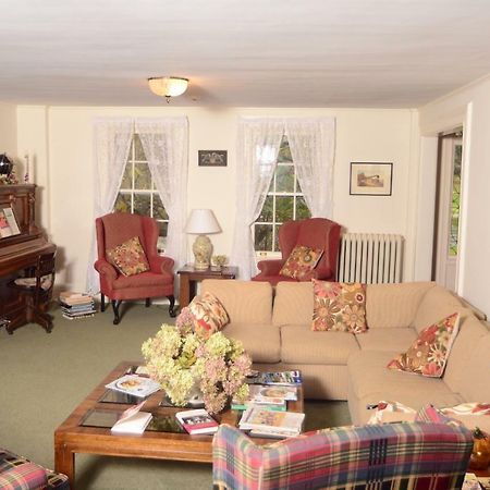 Windflower Inn Great Barrington Dış mekan fotoğraf