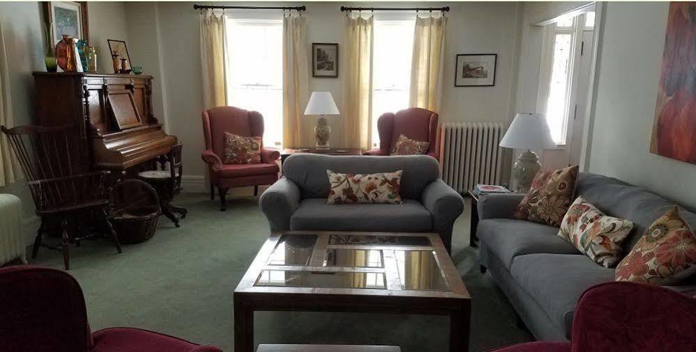 Windflower Inn Great Barrington Dış mekan fotoğraf