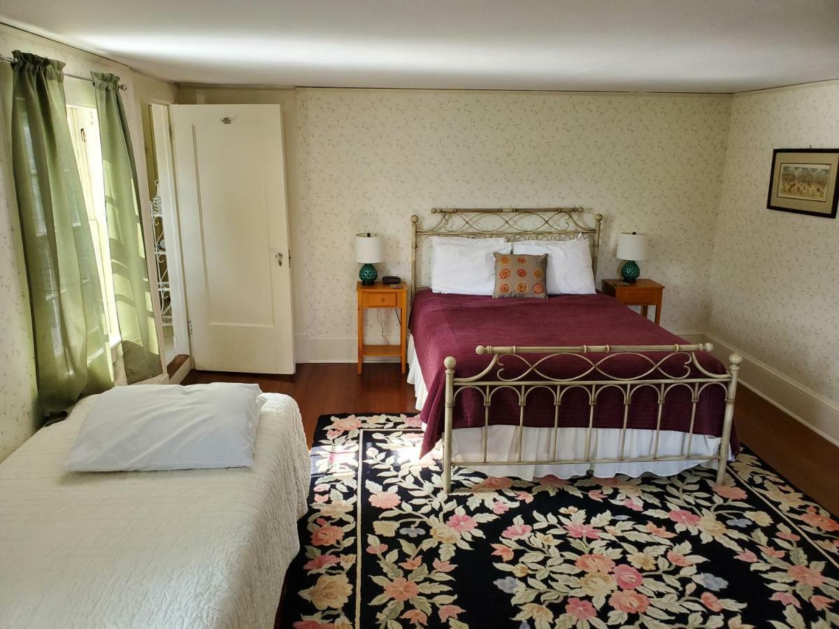 Windflower Inn Great Barrington Dış mekan fotoğraf